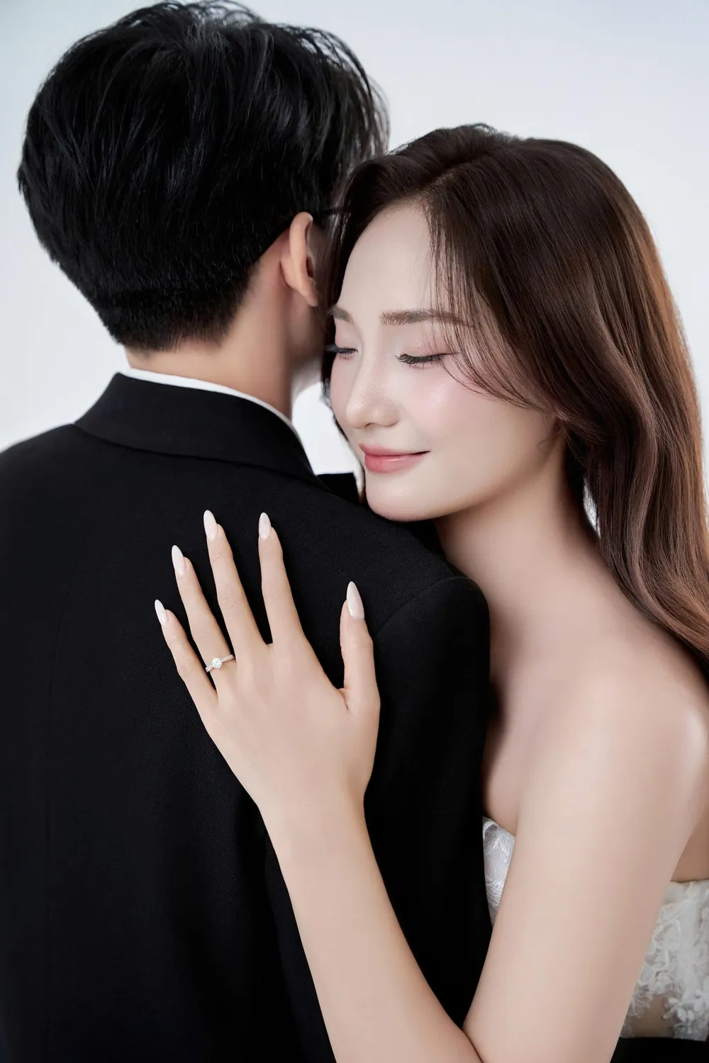 Như Quỳnh và Quang Duy
